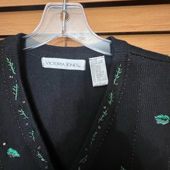 Vintages Victoria Jones Ugly Christmas grandma beaded sweater vest Sz M - Picture 3 of 6